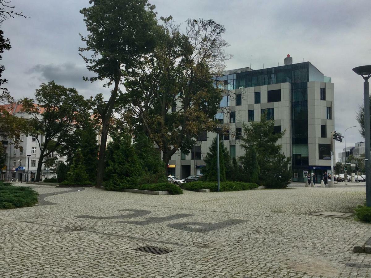 Fractal Guest Rooms - Poznan Centrum Andersia Square & Old Town Esterno foto