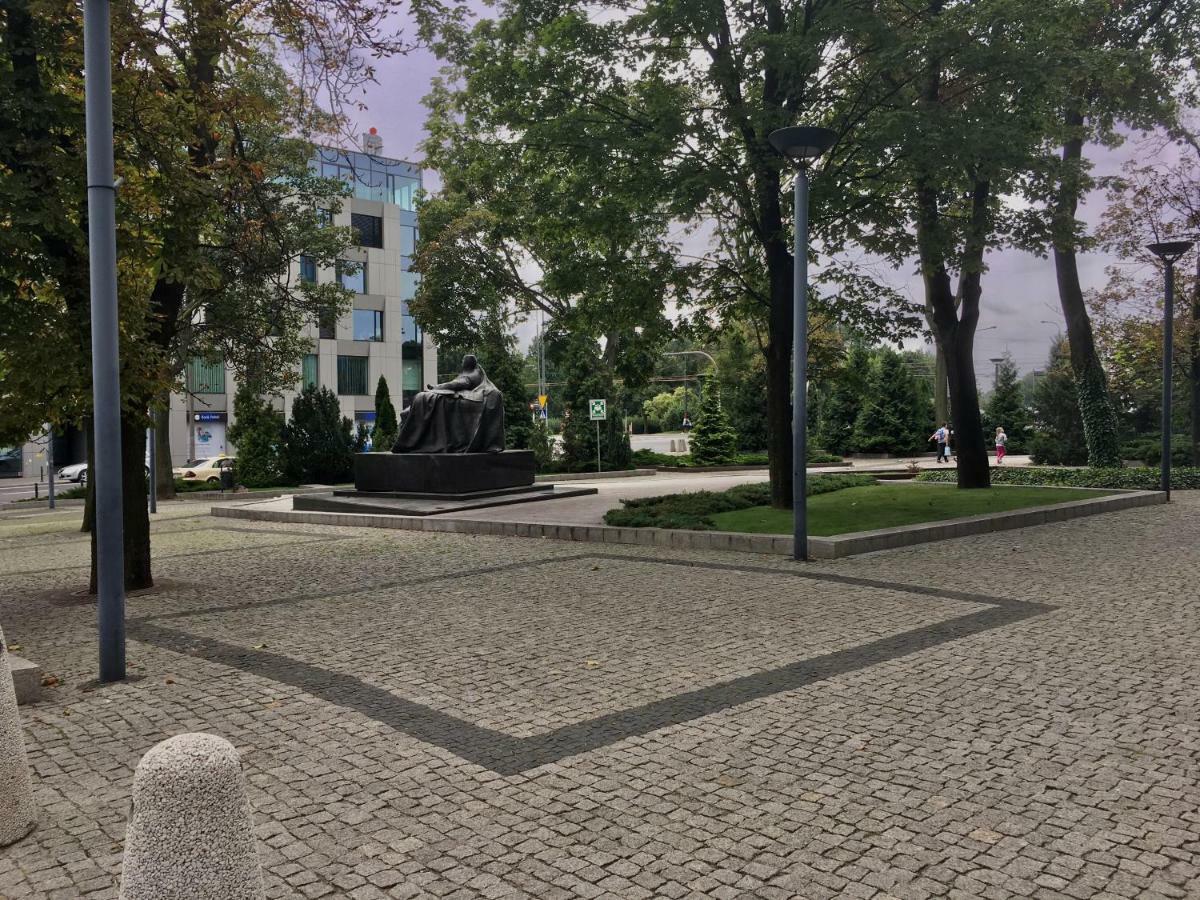 Fractal Guest Rooms - Poznan Centrum Andersia Square & Old Town Esterno foto