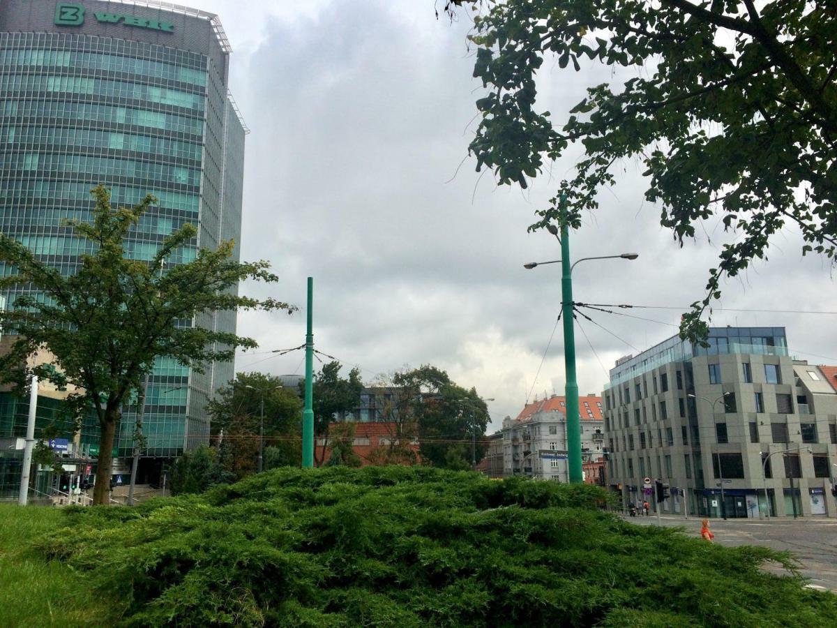 Fractal Guest Rooms - Poznan Centrum Andersia Square & Old Town Esterno foto